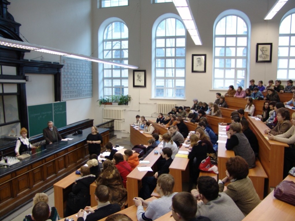 Е. Сафронова: «Обучения в украинской школе недостаточно для поступления в зарубежный университет»