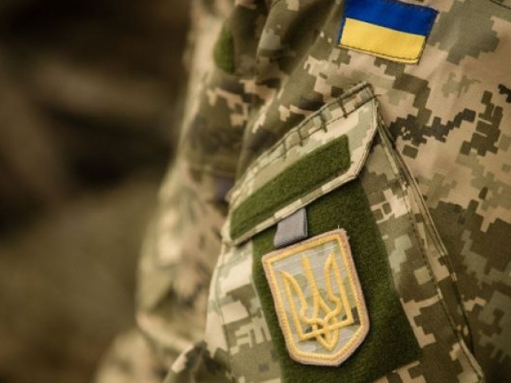 Эксперт назвал причины массового увольнения украинских военнослужащих