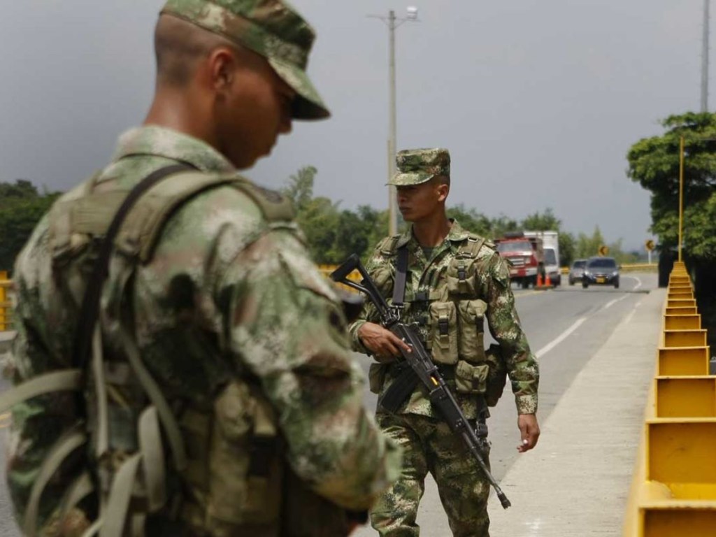 В Колумбии обстреляли бильярдную, 8 человек погибло