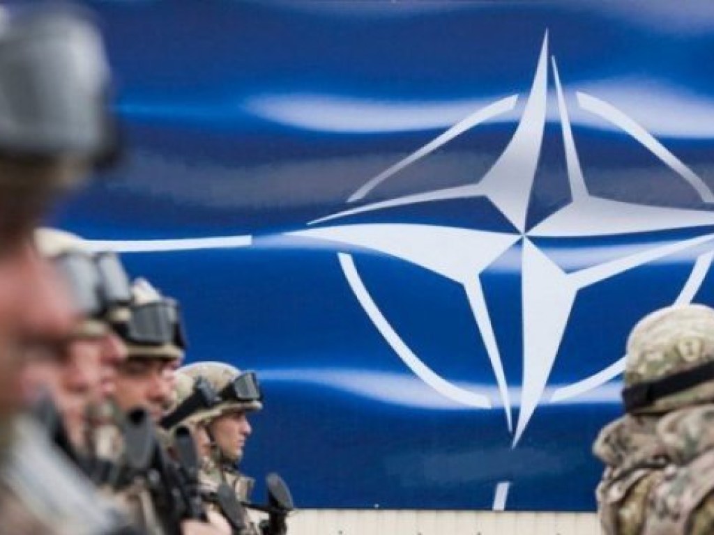 Украина нужна НАТО в качестве «серой зоны» &#8212; политолог