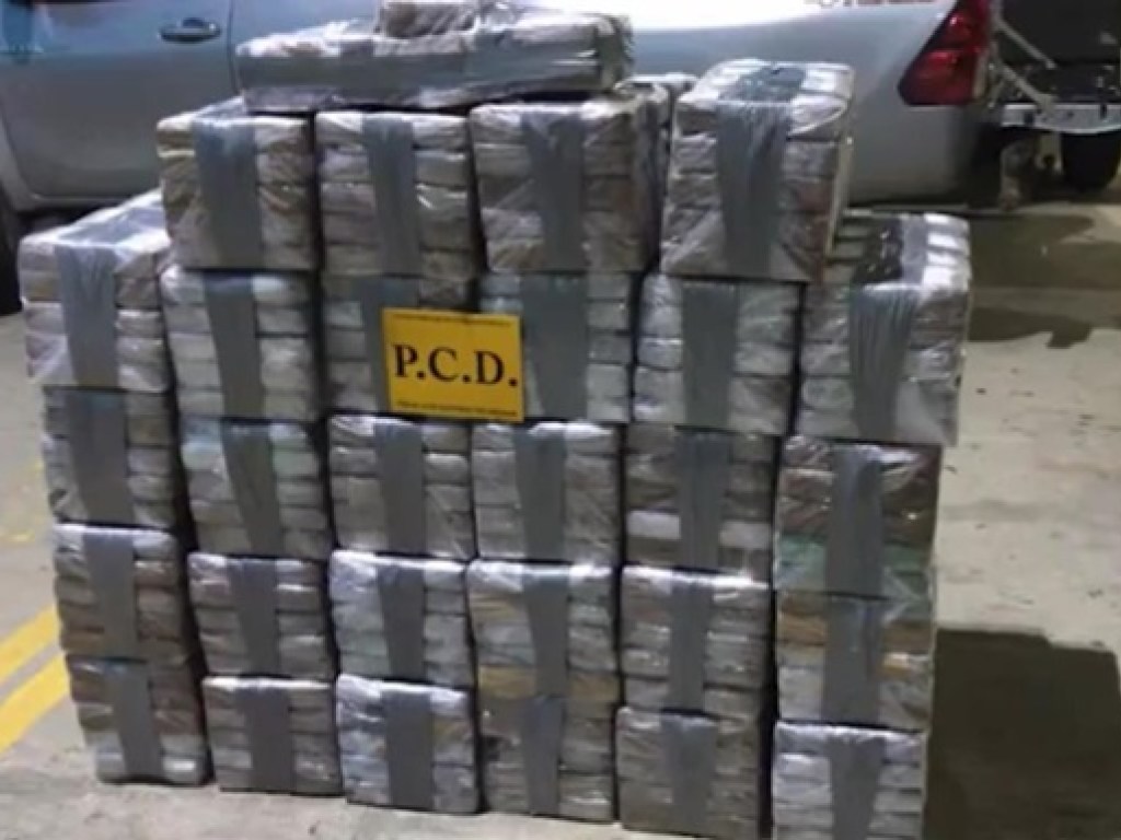 В Коста-Рике задержали судно с двумя тоннами кокаина (ФОТО)