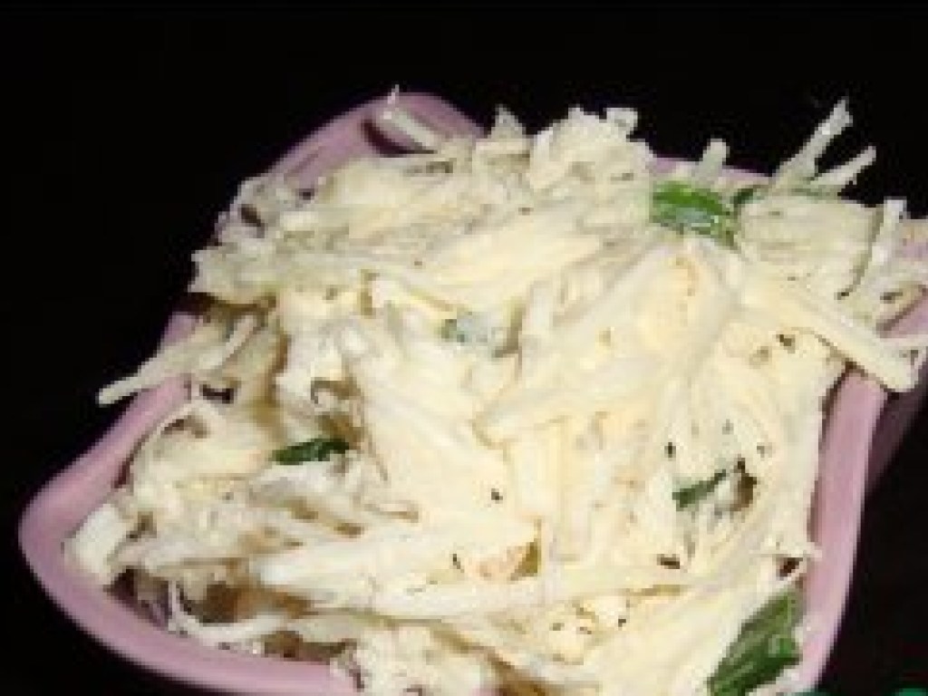 Рецепт дня: Полезный и вкусный салат из корня сельдерея