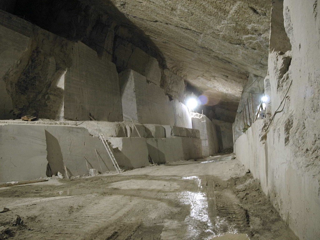 В Мексике обрушилась нелегальная шахта: есть пострадавшие