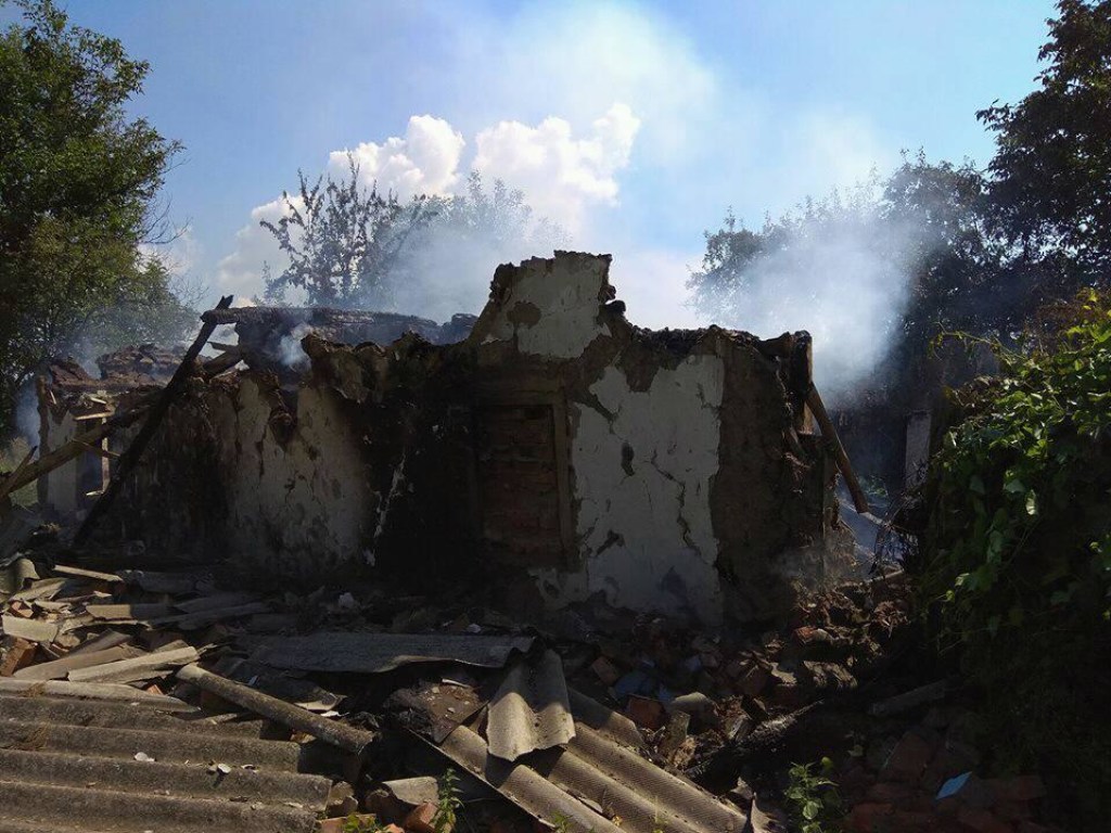 На Полтавщине в доме взорвался газ: здание разрушено, 4 человека в больнице (ФОТО)
