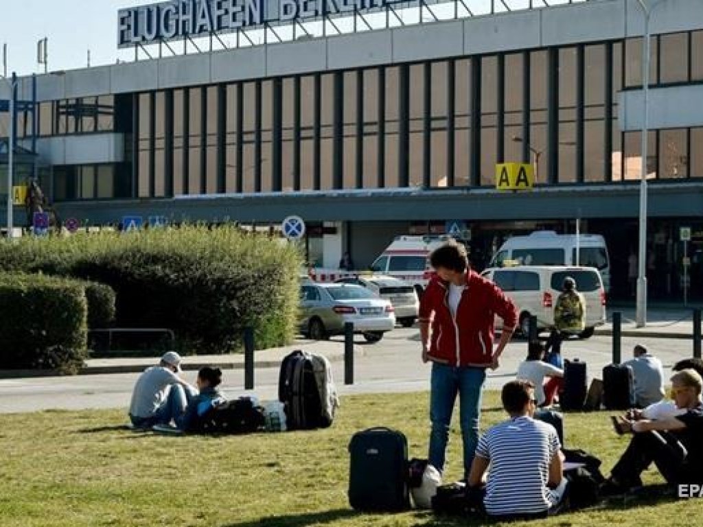 Из-за секс-игрушки эвакуировали людей из аэропорта в Берлине