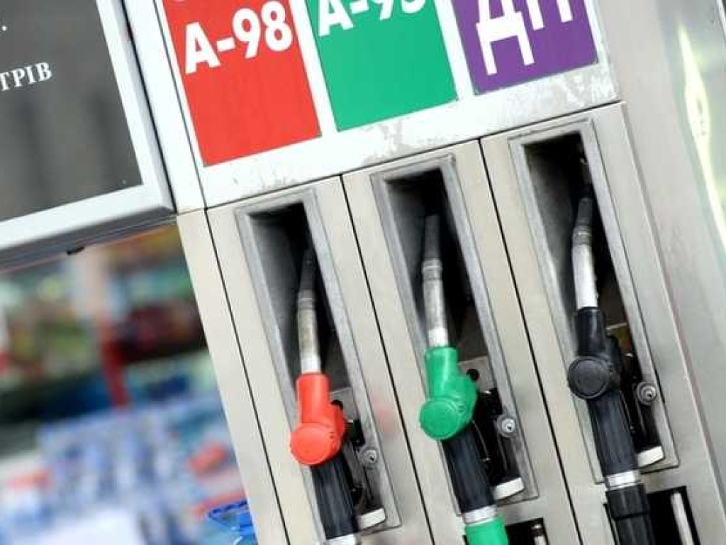 В Украине продолжат расти цены на бензин – эксперт