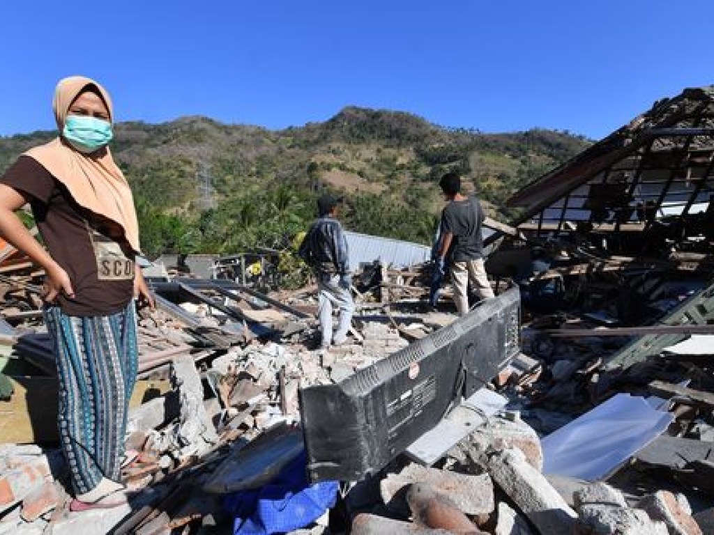 Землетрясение в Индонезии: число жертв увеличилось до 347