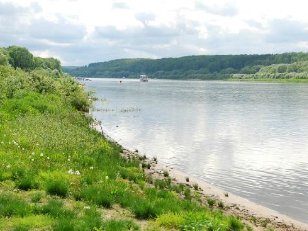 На берегу реки в Тернопольской области нашли тело пропавшего парня (ФОТО)