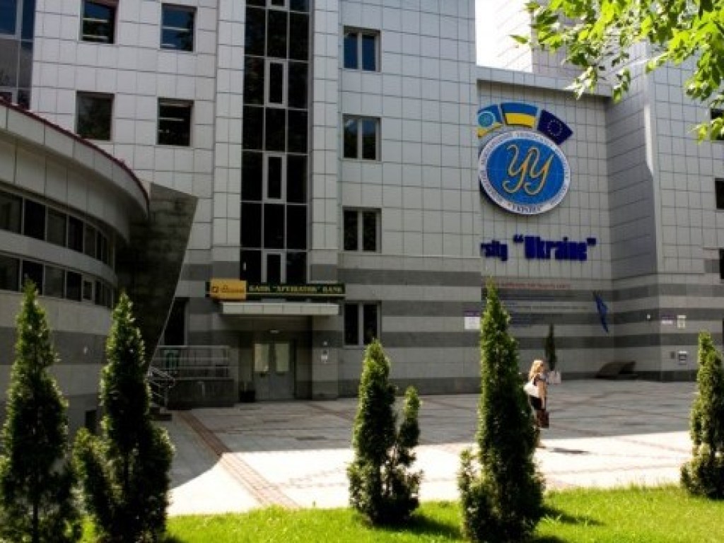 В киевской полиции сочли законным силовой захват здания университета «Украина»