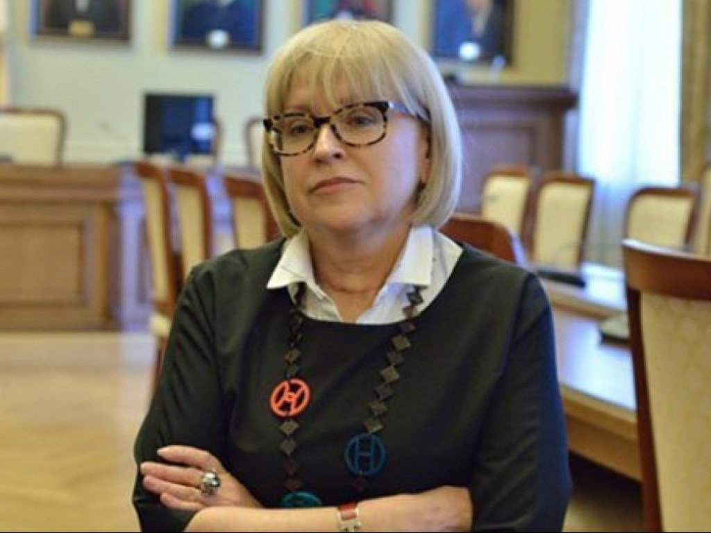 Экс-ректор медуниверситета имени Богомольца Амосова пытаются уйти от ответственности за свои коррупционные дела