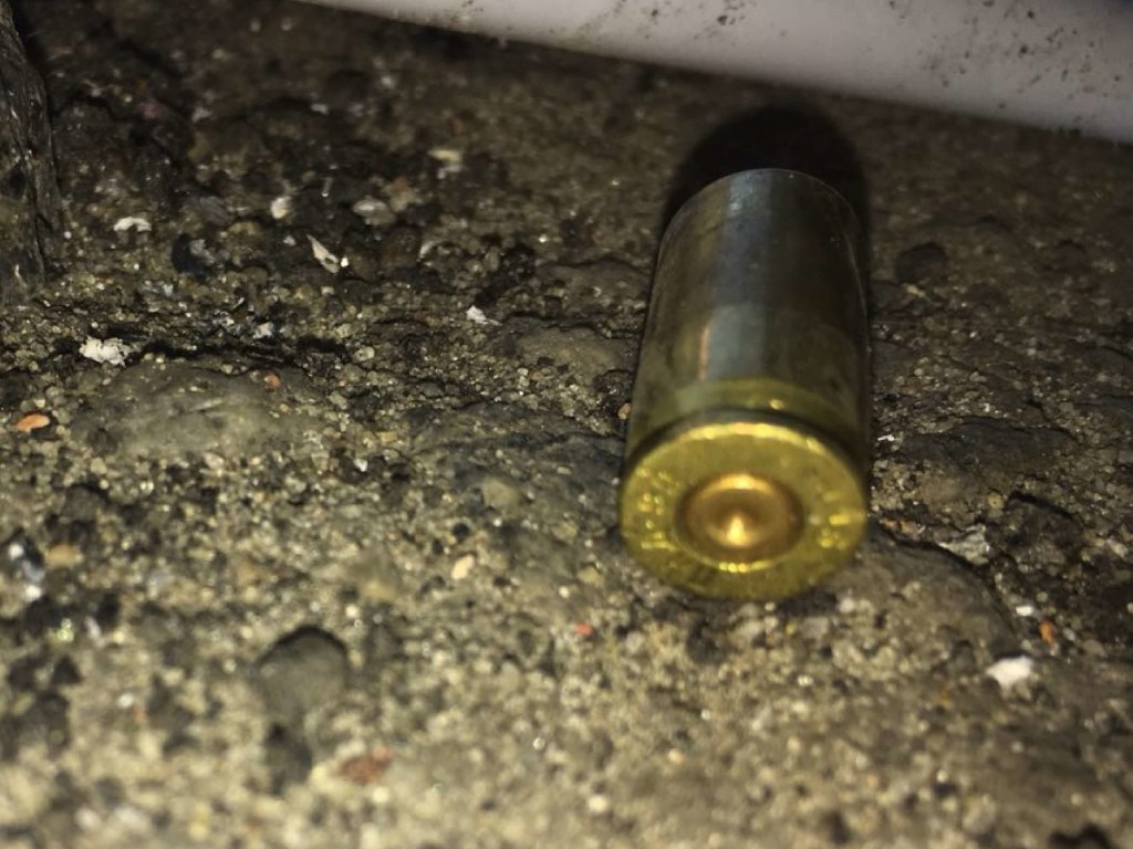 Шестеро мужчин спровоцировали драку: В Киеве возле автовокзала произошла стрельба (ФОТО)