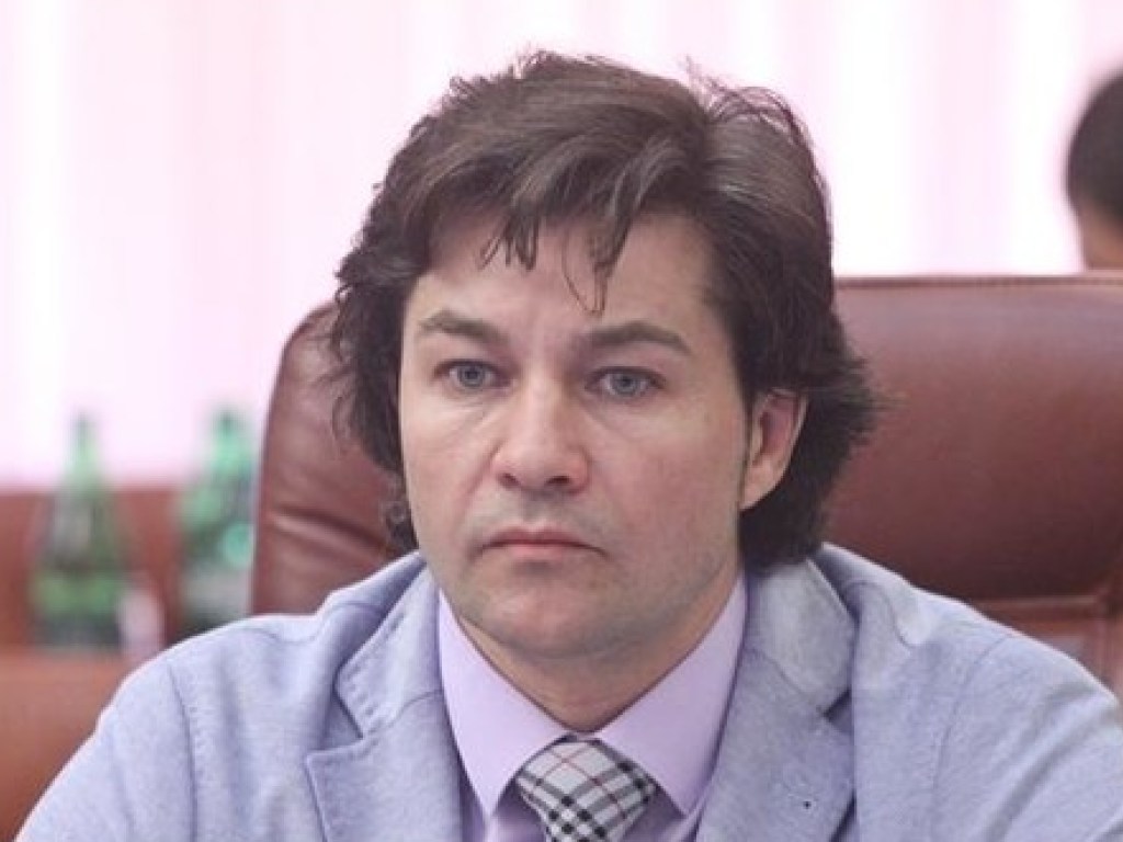 Министр культуры Нищук в июле получил надбавку за секретность и интенсивность