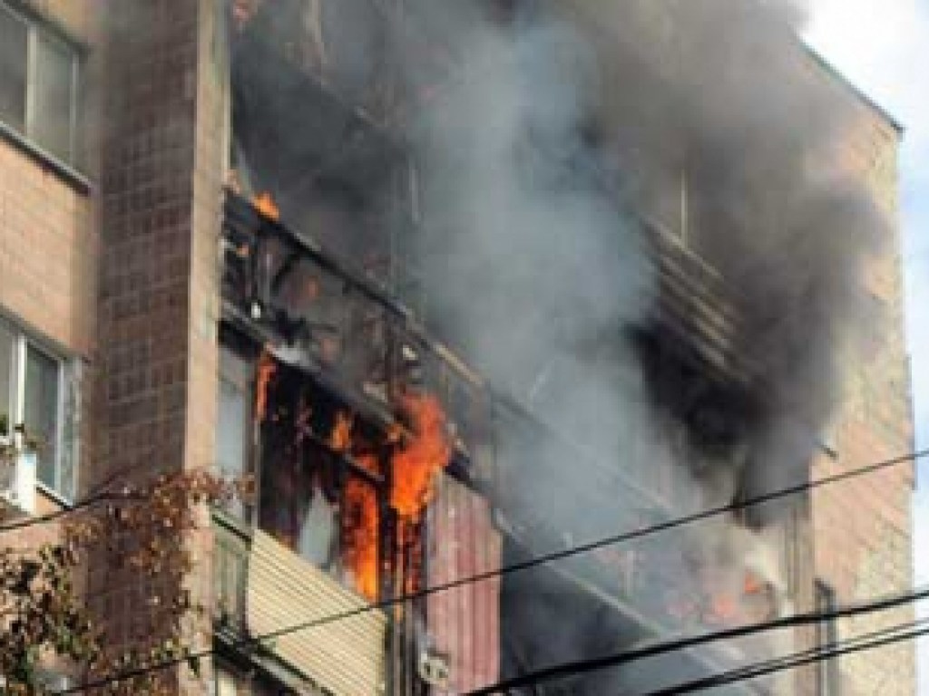 В пятиэтажке Мелитополя произошел пожар, пострадал младенец