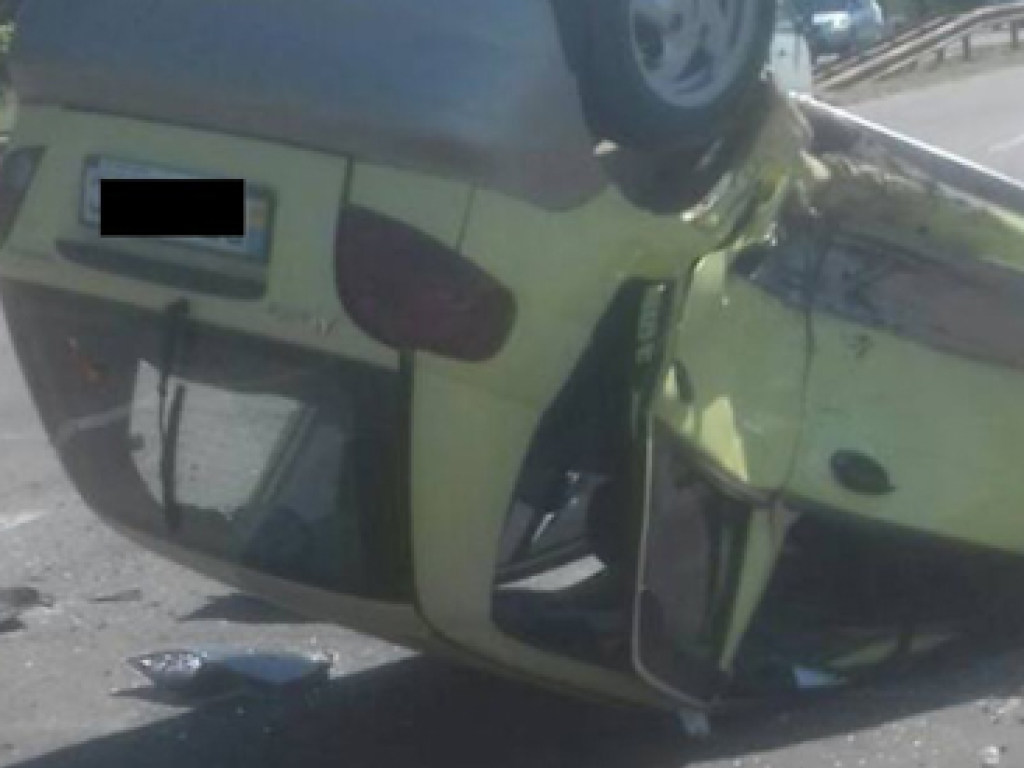 Автомобили Chevrolet и Daewoo столкнулись в Николаеве, пострадали трое детей и трое взрослых (ФОТО)