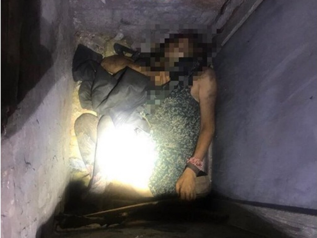 На Березняках в Киеве в подвале дома нашли труп женщины (ФОТО)