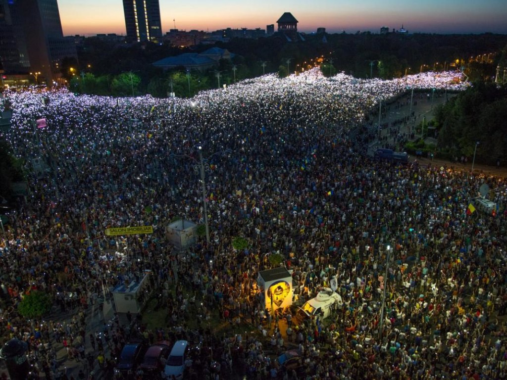 Протесты в Румынии: превратится ли бухарестская Площадь Победы в киевский Майдан?