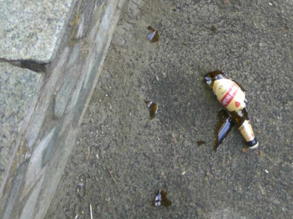 В Запорожской области у мужчины в руках взорвалась бутылка с пивом (ФОТО)
