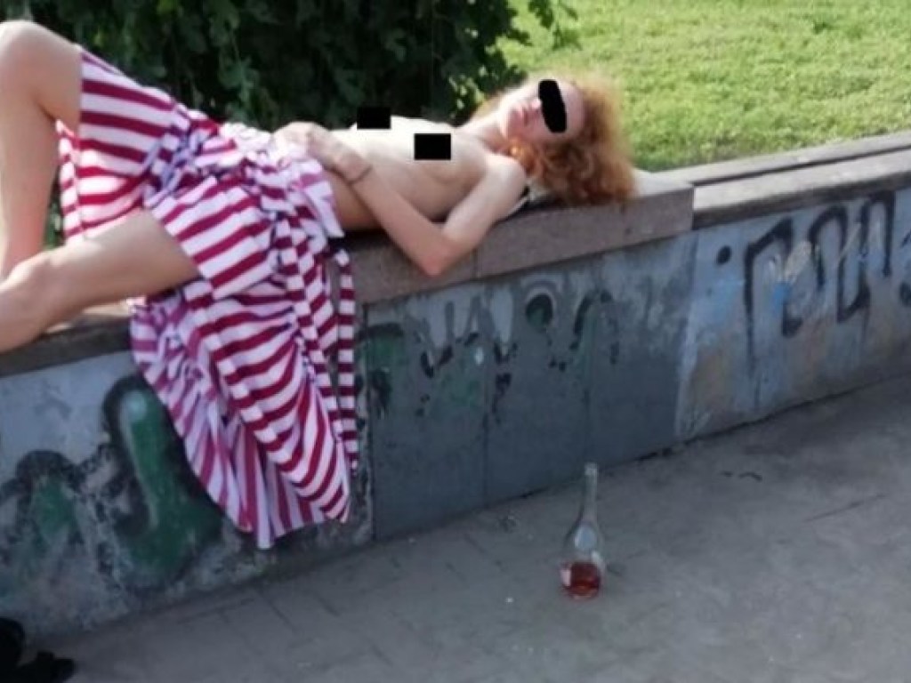 В Запорожье ограбили пьяную голую женщину (ФОТО)