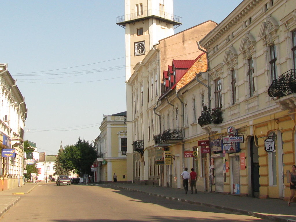 Молодой человек повесился в сквере Коломыи