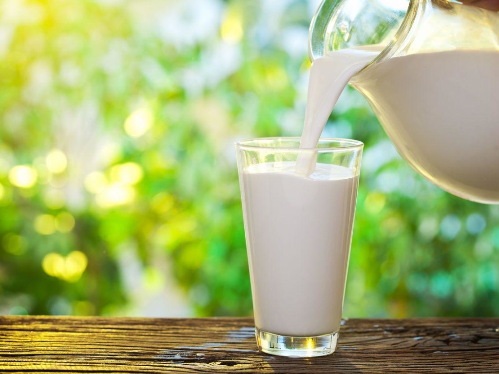 Врачи не смогут нам помочь: эксперт предупредил об опасности антибиотиков в молоке