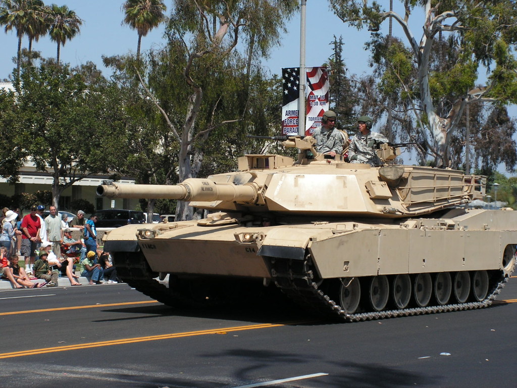 Дорого: американские чиновники отменили проведение военного парада