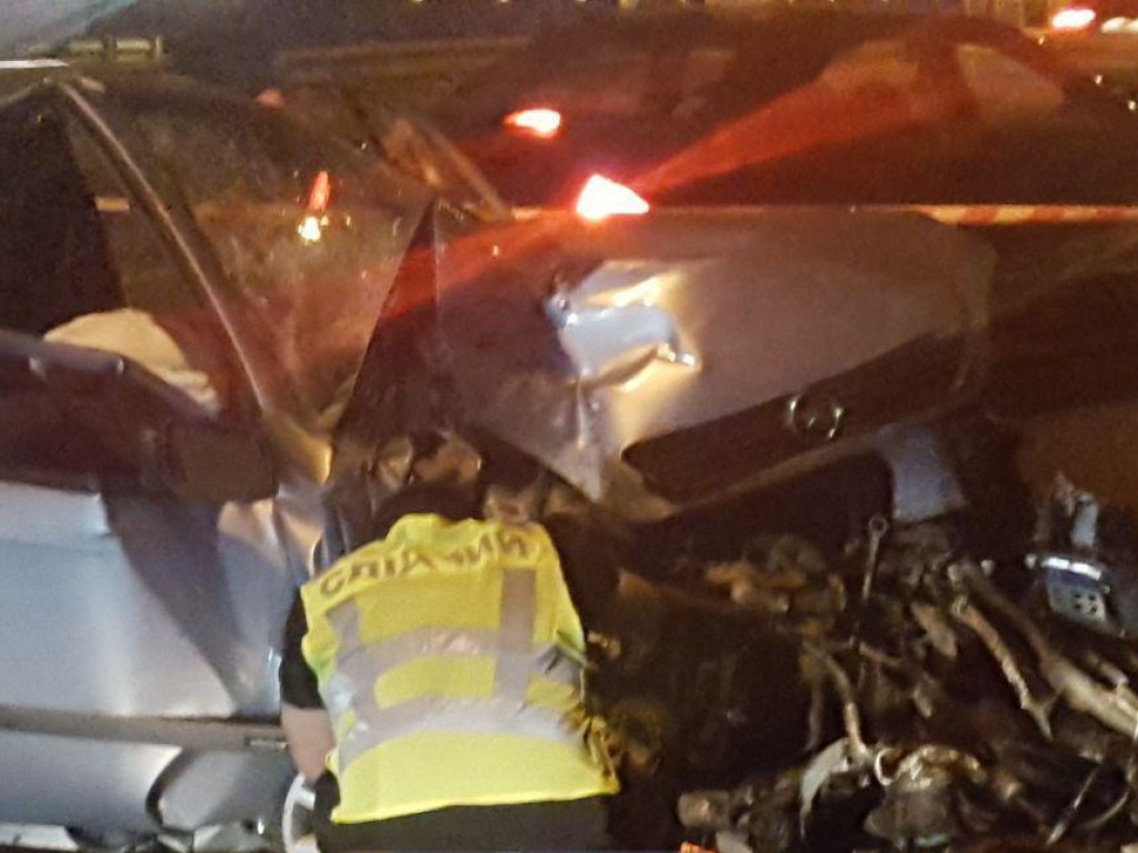 На столичной Соломенке в ДТП попало такси на «еврономерах», погибла пассажирка (ФОТО, ВИДЕО)