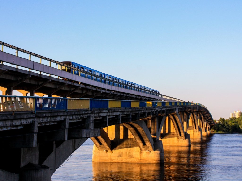 В Киеве нет аварийных мостов, но есть небезопасные участки – архитектор