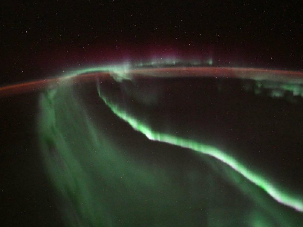 Сногсшибательно: В NASA показали вид на северное сияние с борта МКС (ФОТО)