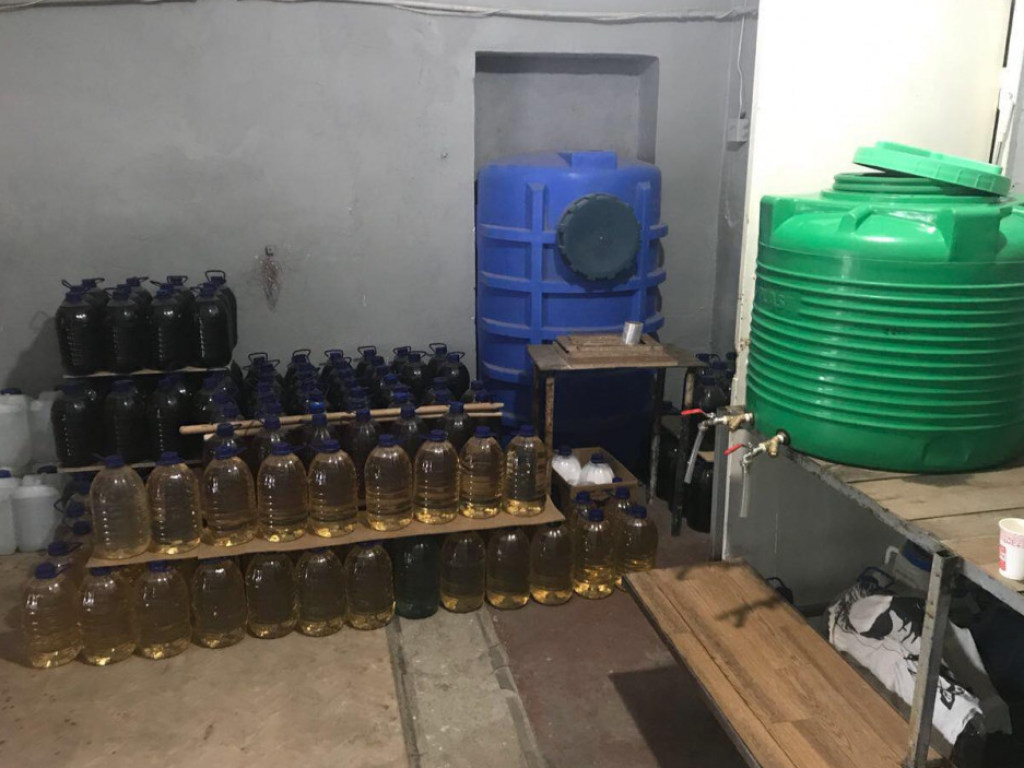 В Одессе ликвидирован подпольный цех по производству алкоголя (ФОТО)