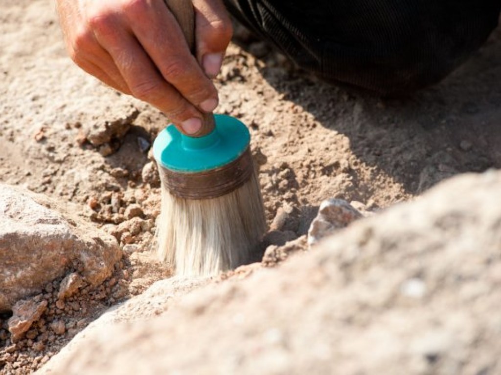 В РФ археологи нашли 200-летний колодец