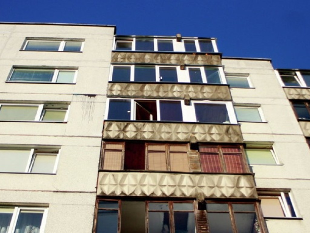 В Вильнюсе мужчина купил квартиру с трупом