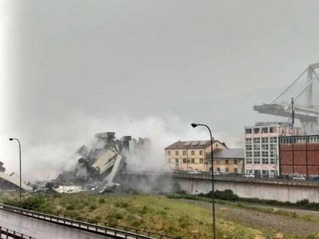 Обвал моста в Генуе: инженер предупредил о рисках еще 40 лет назад