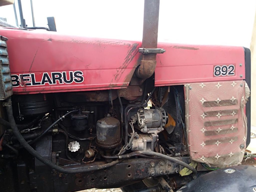 В Тернопольской области перевернулся трактор с зерном: погиб 18-летний водитель