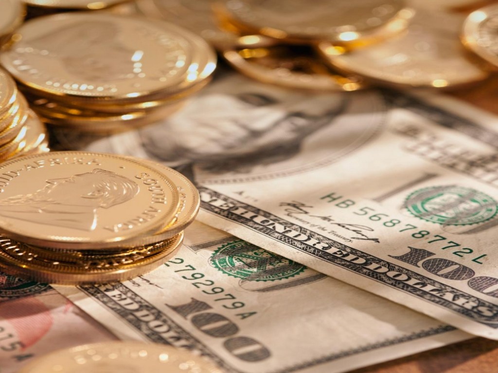 НБУ установил официальный курс на уровне 27,69 гривны за доллар