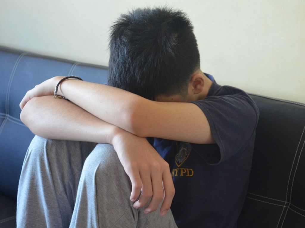 В Украине должна быть профилактика суицидального поведения у подростков – психолог