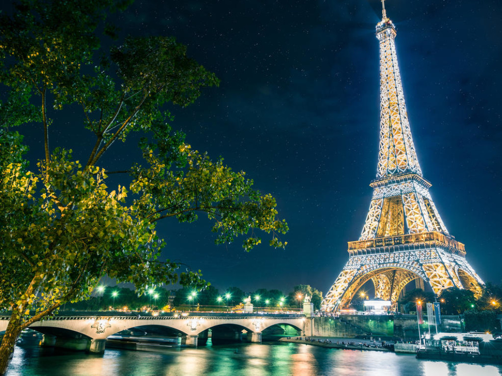 В Париже оштрафовали владельцев квартир, сдававших их туристам