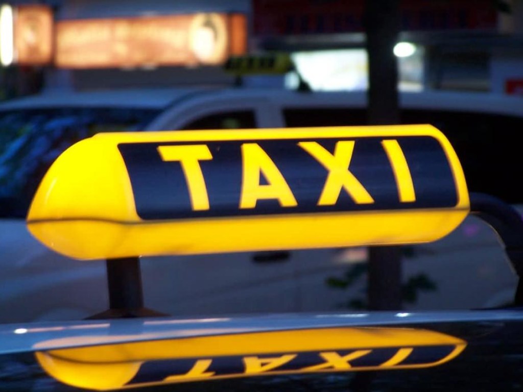 Ездил по городу под кайфом: в Кривом Роге задержали неадекватного таксиста