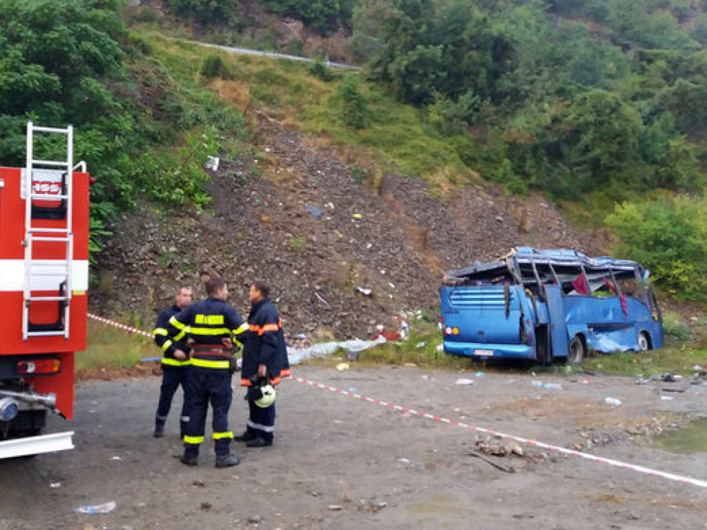 ДТП с туристическим автобусом в Болгарии: количество погибших достигло 16 человек