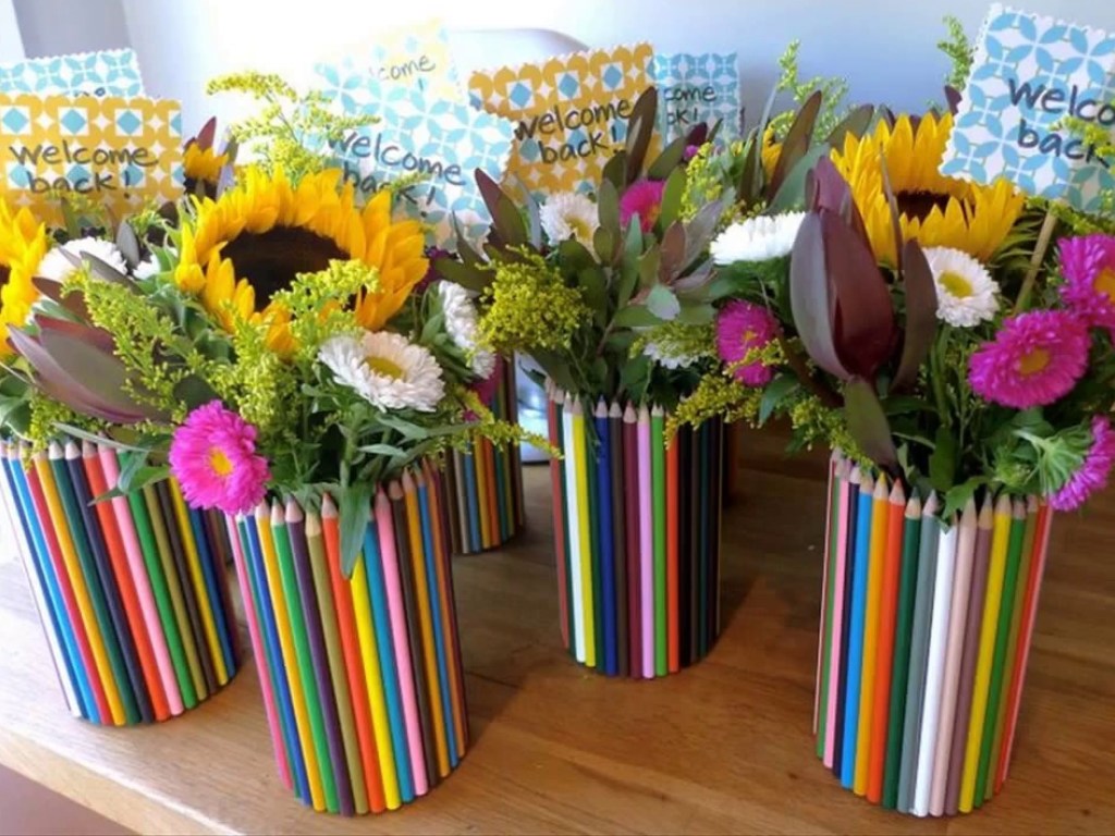 1 сентября: выбираем идеальные цветы и подарки для учителей