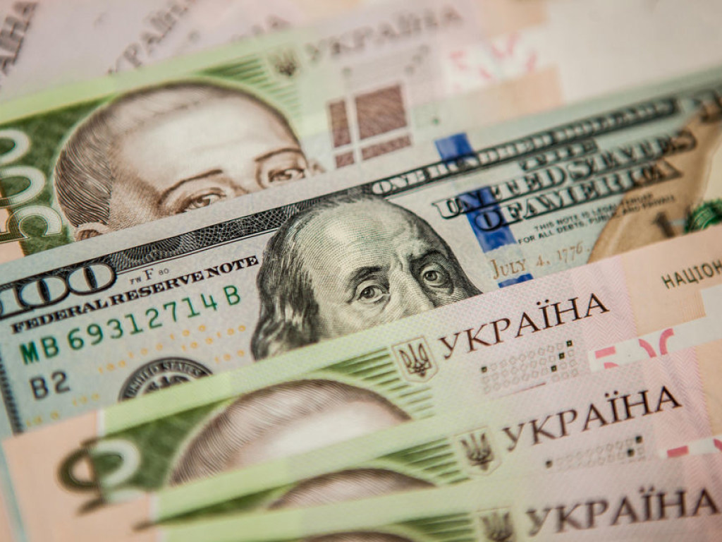 Суд постановил оштрафовать экс-посла Украины в США на 10 тысяч гривен