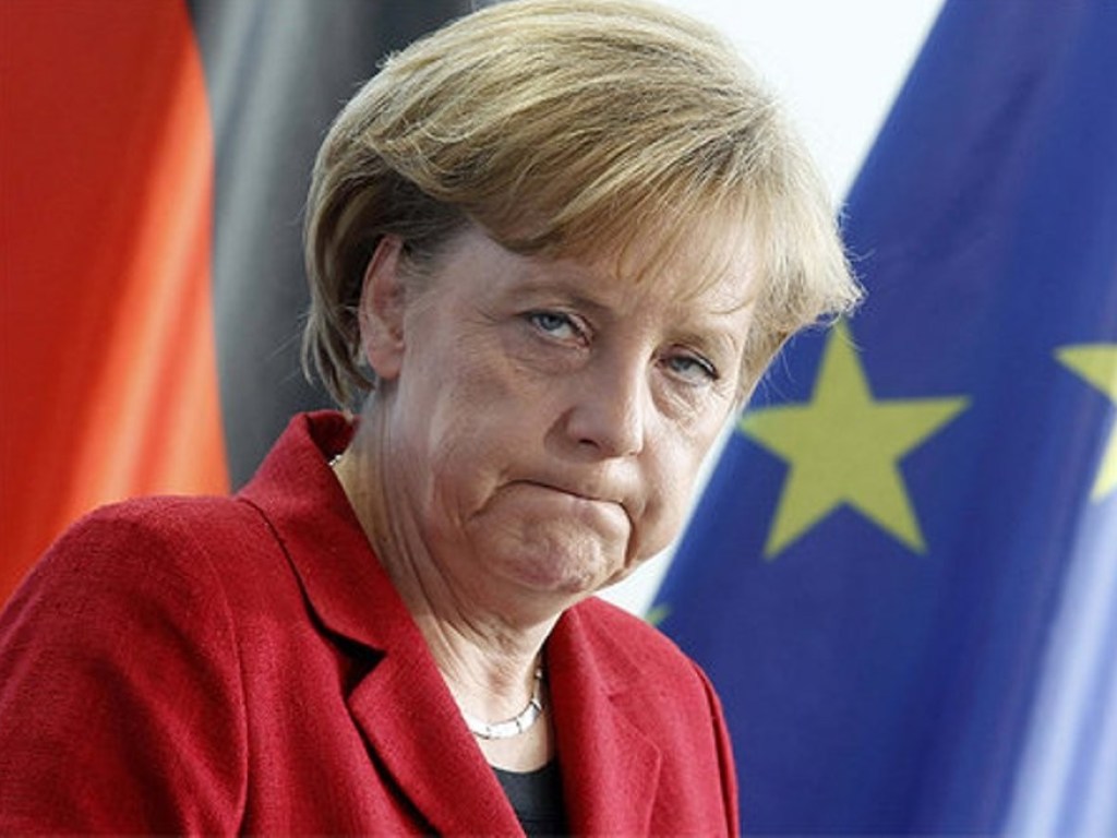 Меркель осенью посетит Украину