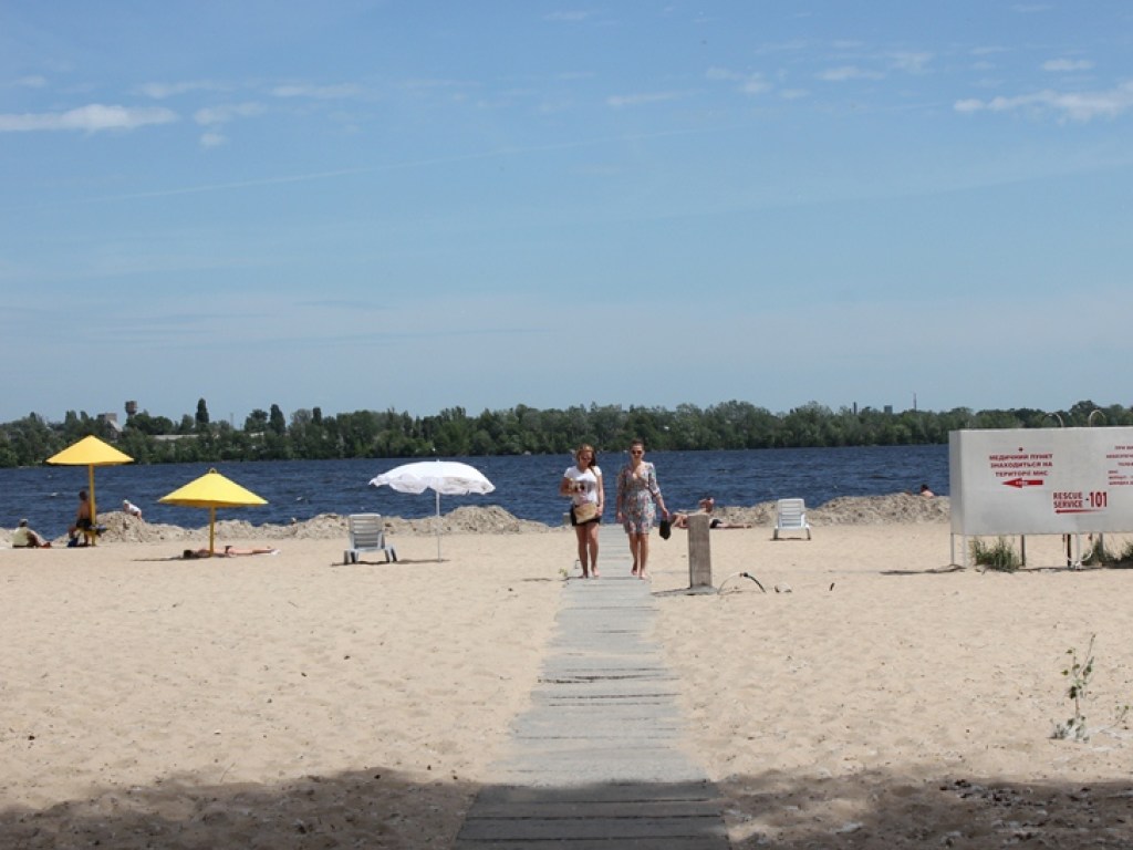 На пляжах Днепропетровской области обнаружили кишечную палочку