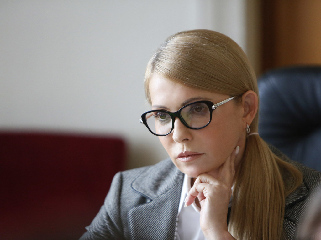 Николаевских активистов избили за подарок для Тимошенко