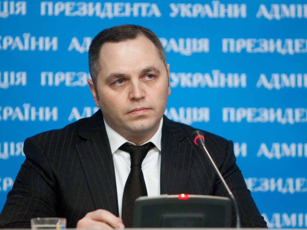 Экс-замглавы администрации Януковича Портнов получил в управление телеканал NewsOne