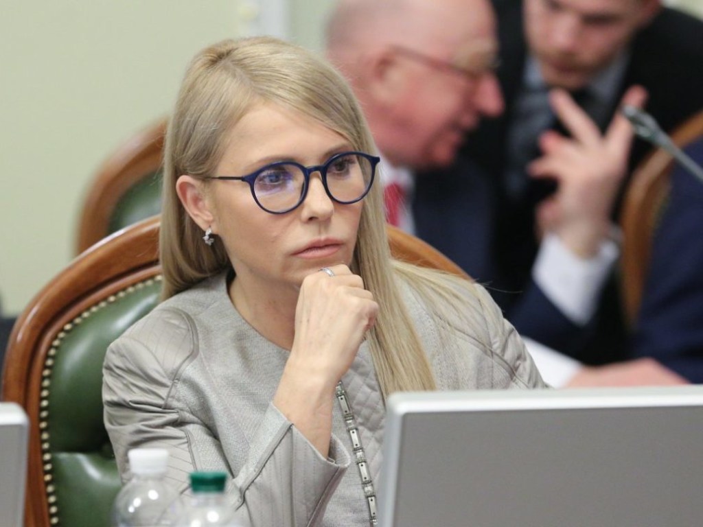 Украинцы уверены, что во второй тур президентских выборов выйдут Тимошенко и Порошенко 