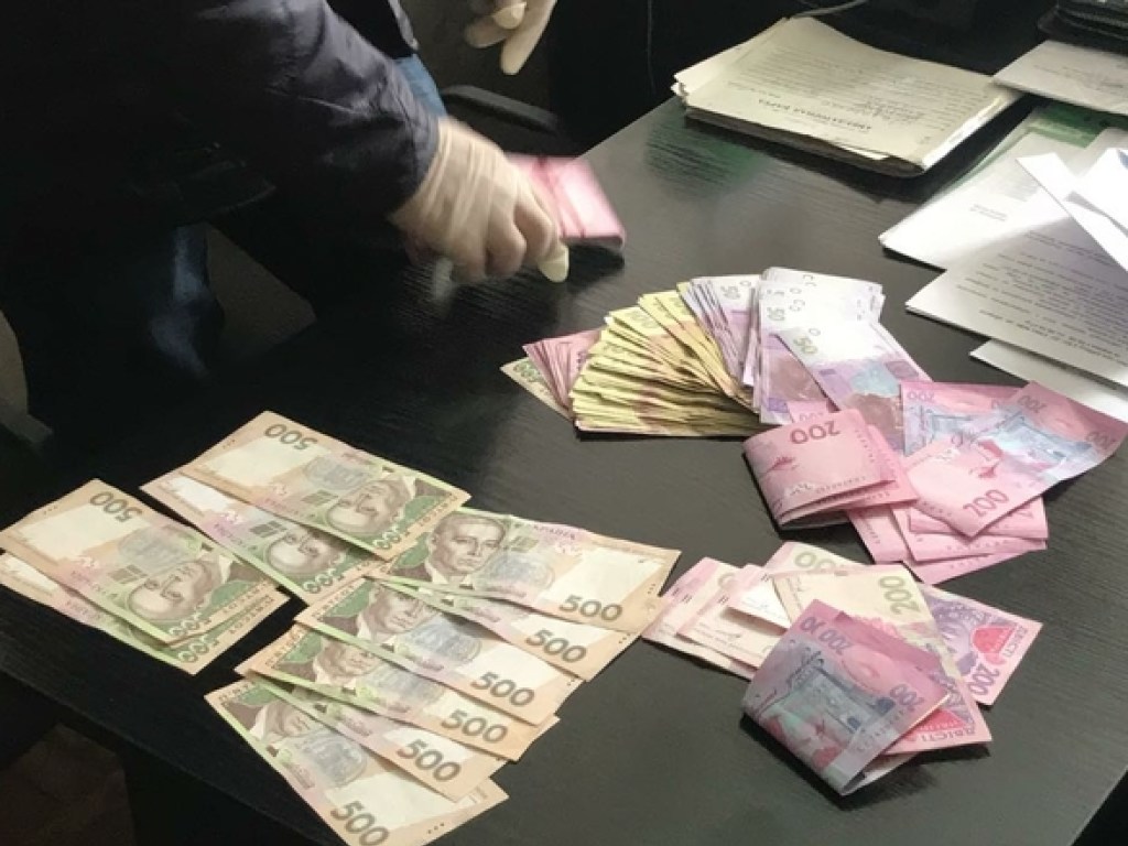 Чиновника «Киевпасстранса» задержали на крупной взятке (ФОТО)