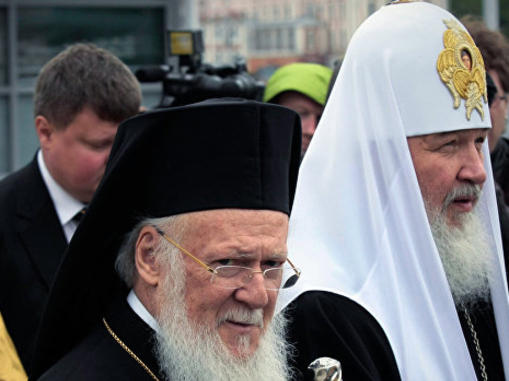 Константинопольский Патриархат никаких решений о предоставлении автокефалии украинской Церкви не принимал: Опровержение