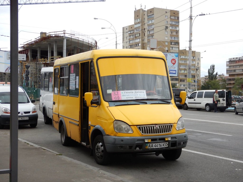 Смерть после падения из маршрутки в Киеве: в СМИ всплыли подробности инцидента