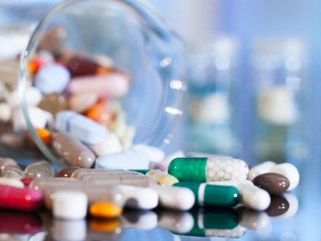 Рада провалила законопроект по удешевлению лекарств в Украине