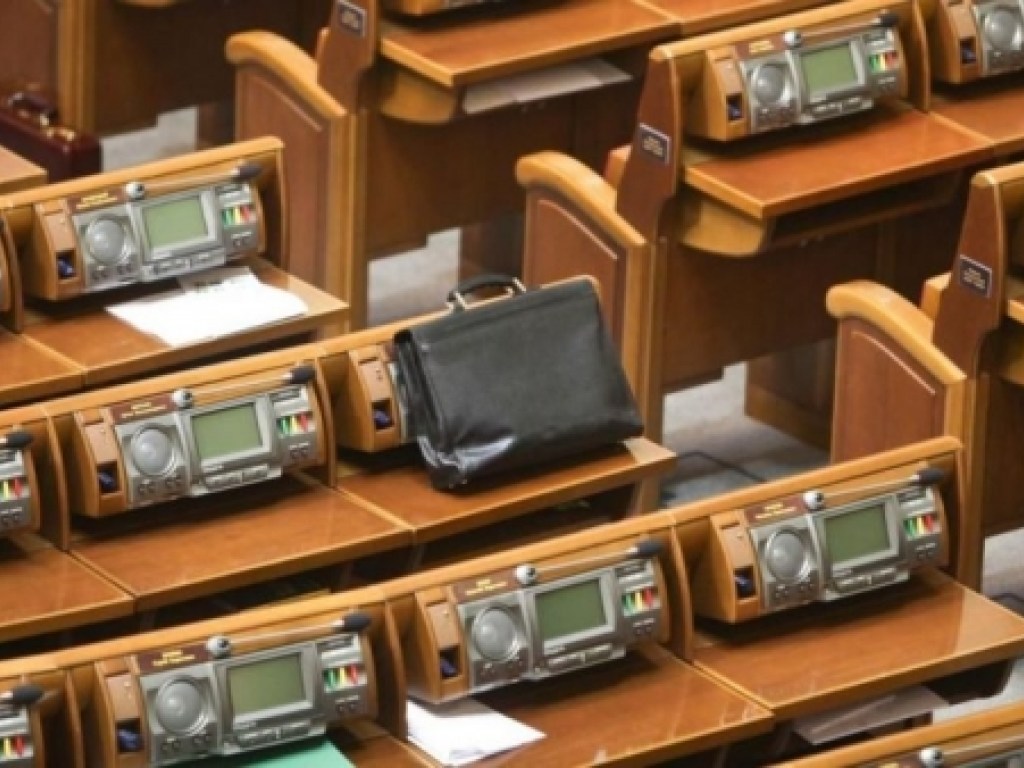 В Раде не хватит голосов для снятия депутатской неприкосновенности – политолог